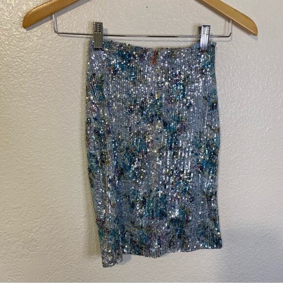 NEW Nookie Revolve Forever Mini Skirt Blue Sequin Ruffle NWT Size XS - Picture 4 of 6